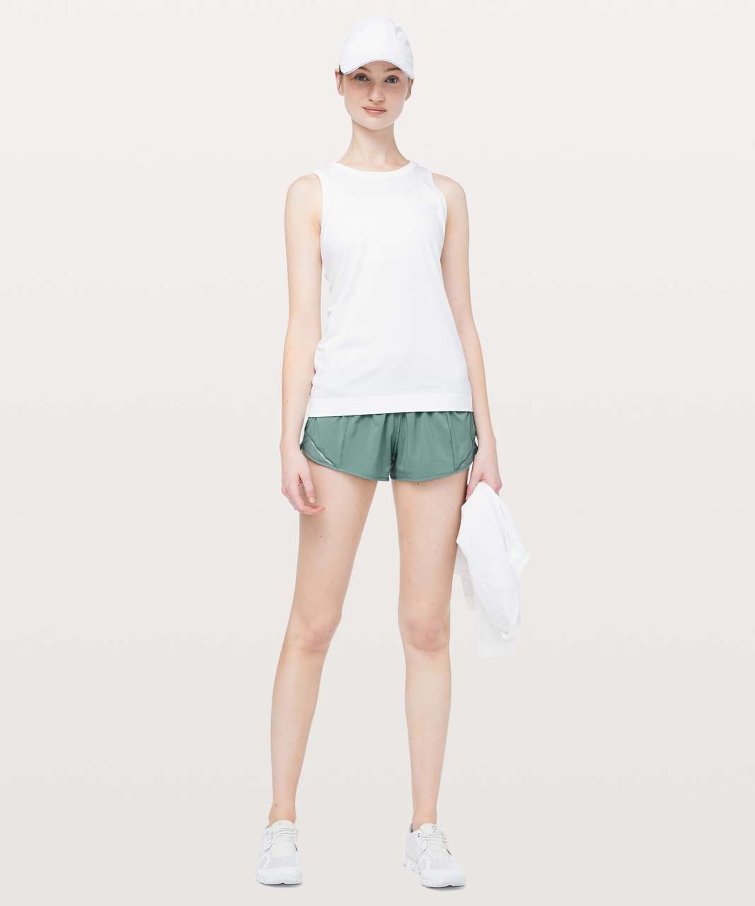 Lululemon Hotty Hot Short II *2.5" - Frosted Pine