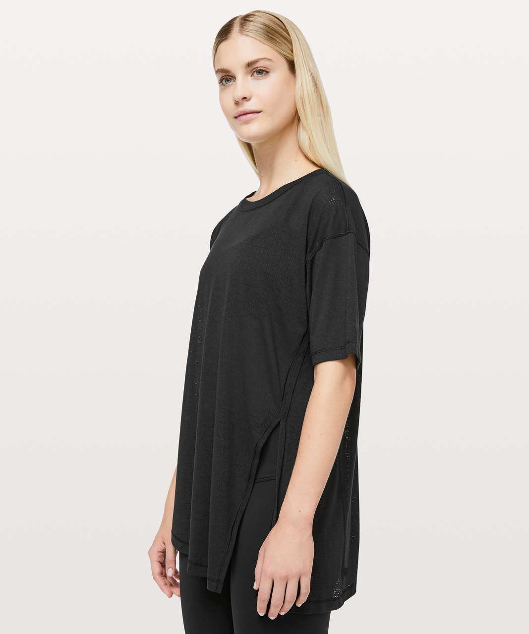 Lululemon Sneak Out Short Sleeve - Black