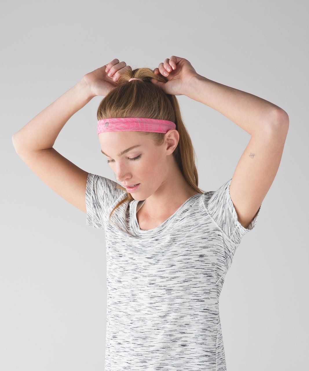 Lululemon Cardio Cross Trainer Headband - Heathered Flash Light