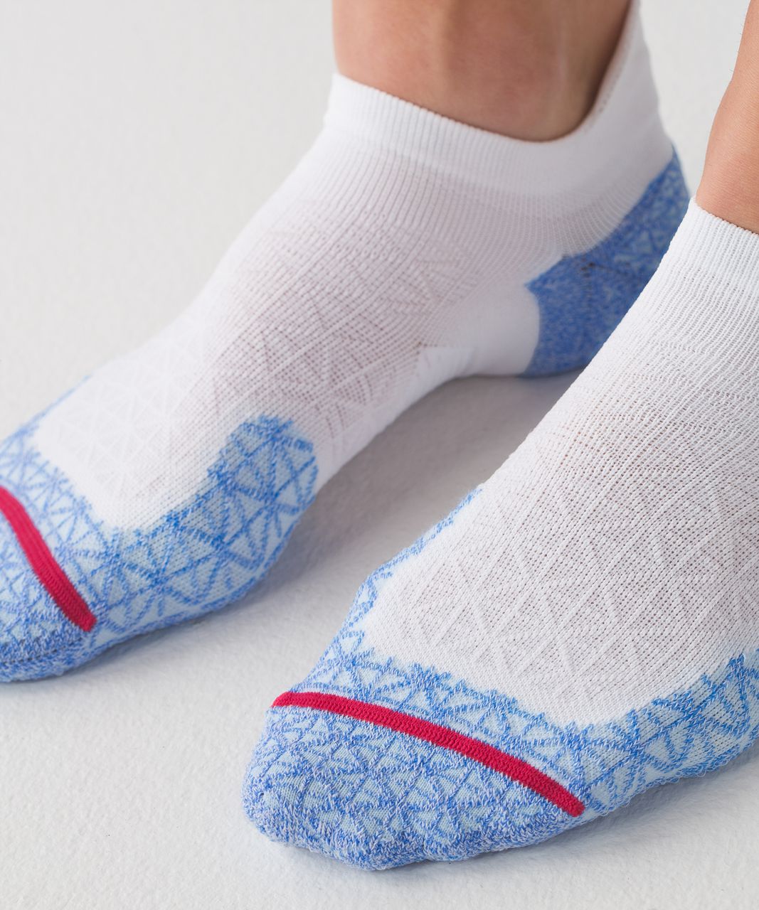 Lululemon Speed Sock - Pipe Dream Blue / Caspian Blue / Boom Juice