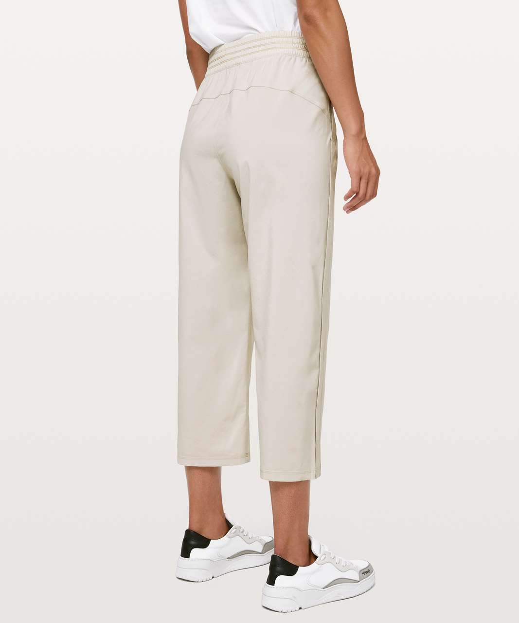 Lululemon On the Fly Wide-Leg 7/8 Pant *Woven - Silverstone - lulu fanatics