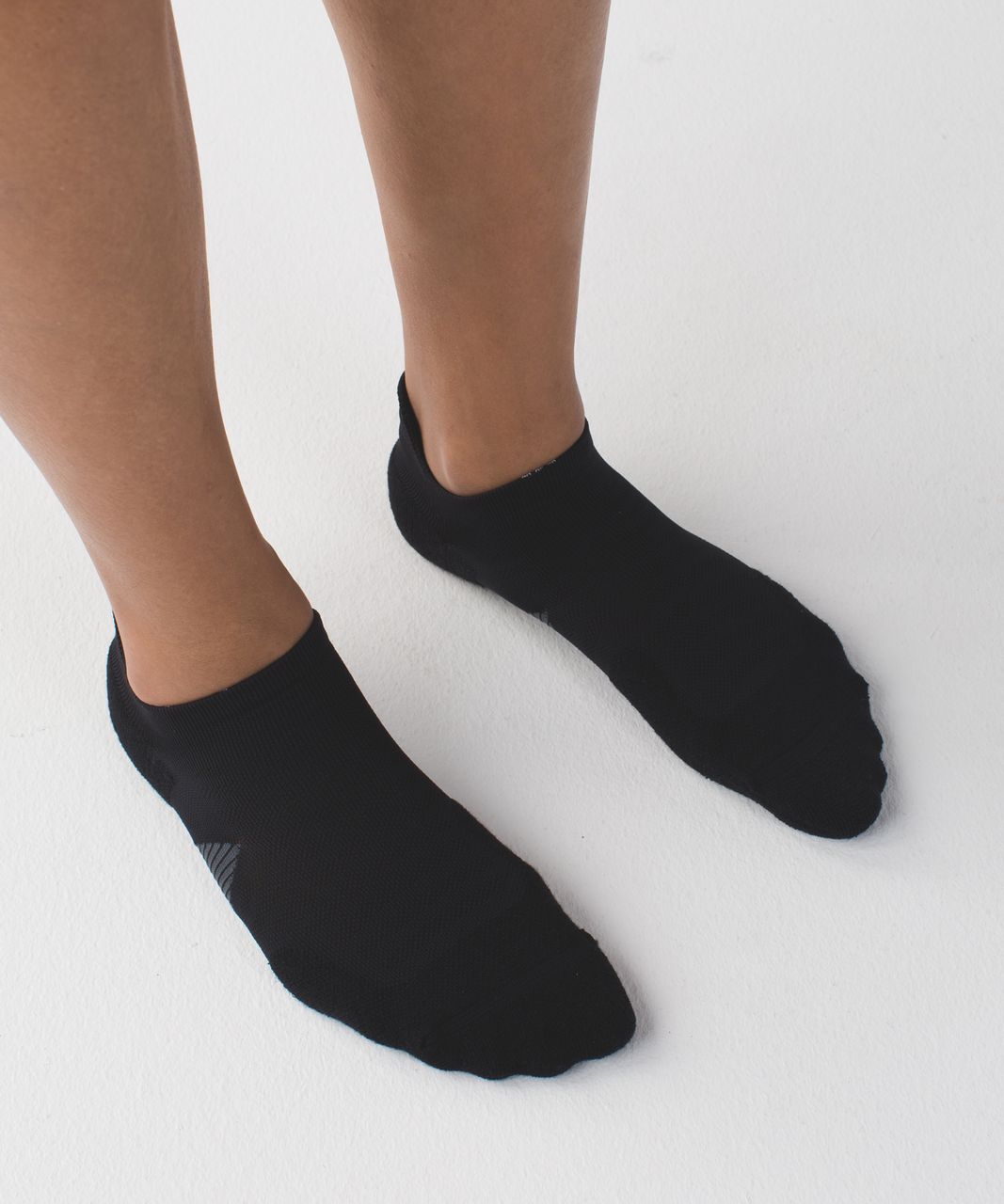 Lululemon Speed Sock - Black / Black