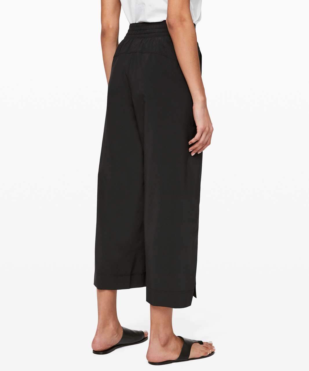 Lululemon Wanderer Crop - Black - lulu fanatics