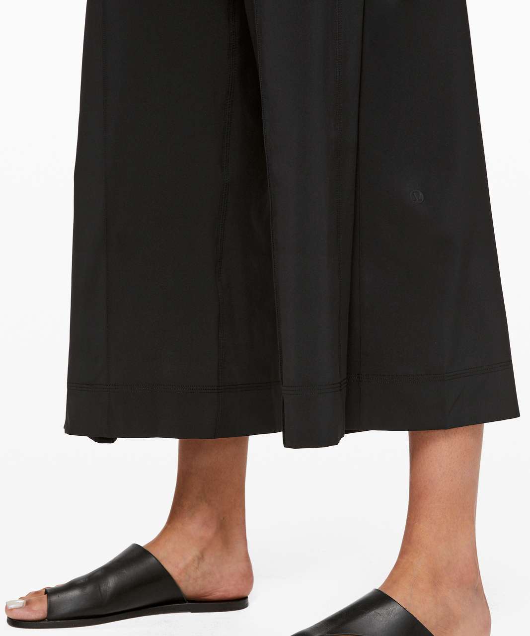 Lululemon Wanderer Culotte - Black - lulu fanatics