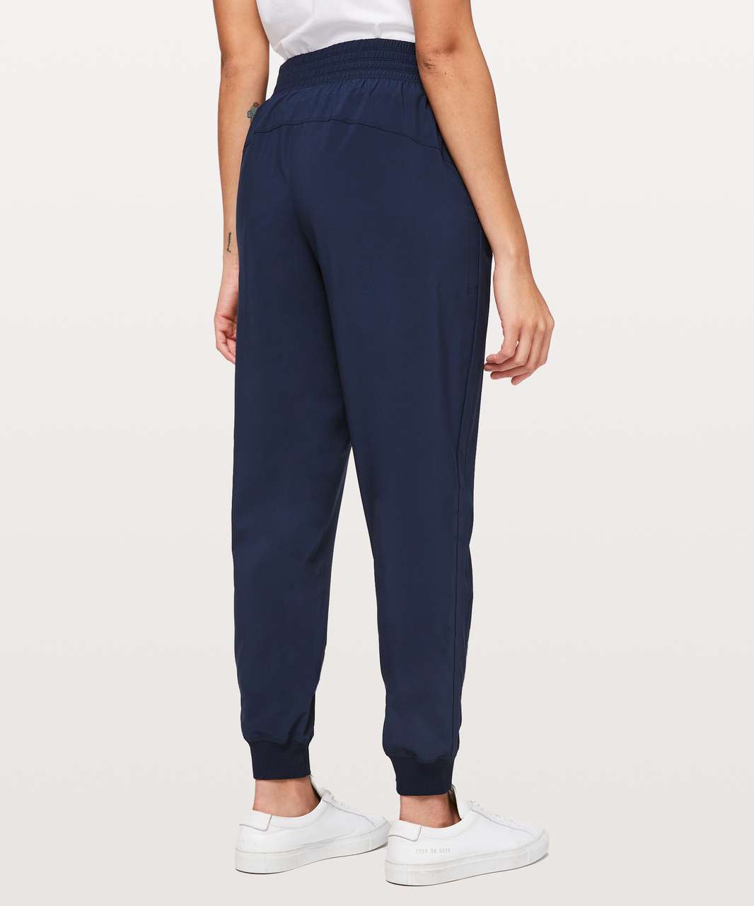 lululemon wanderer jogger