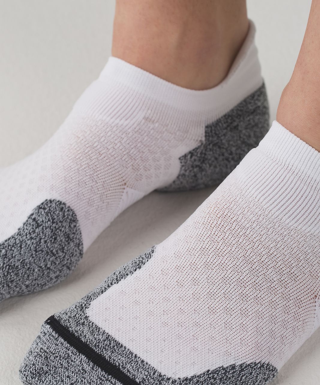 Lululemon High Speed Sock - White / Black