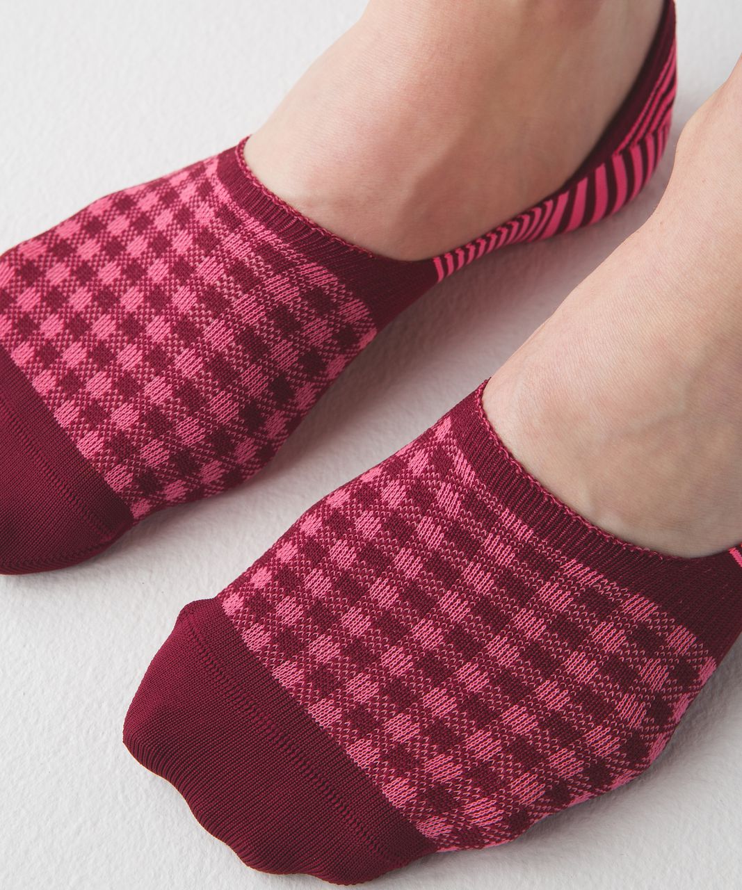 Lululemon Secret Sock - Rosewood / Flash Light