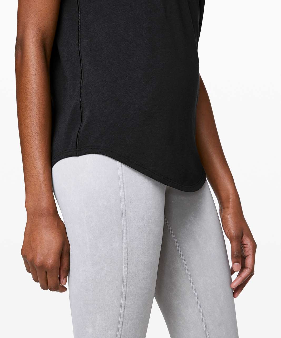 Lululemon Love Tee V - Black