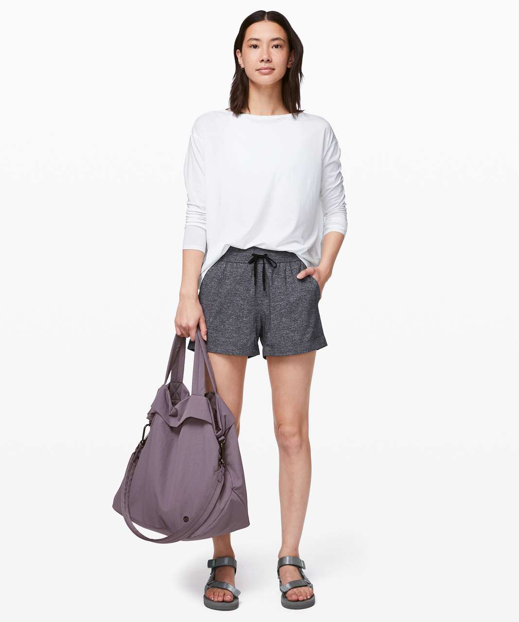 lululemon slouchy tote