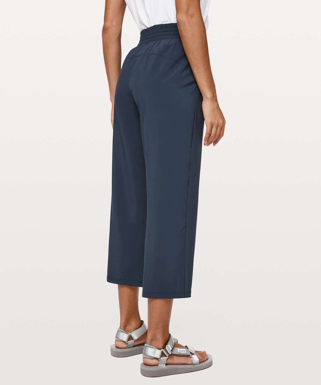 Lululemon Wanderer Crop - True Navy - lulu fanatics