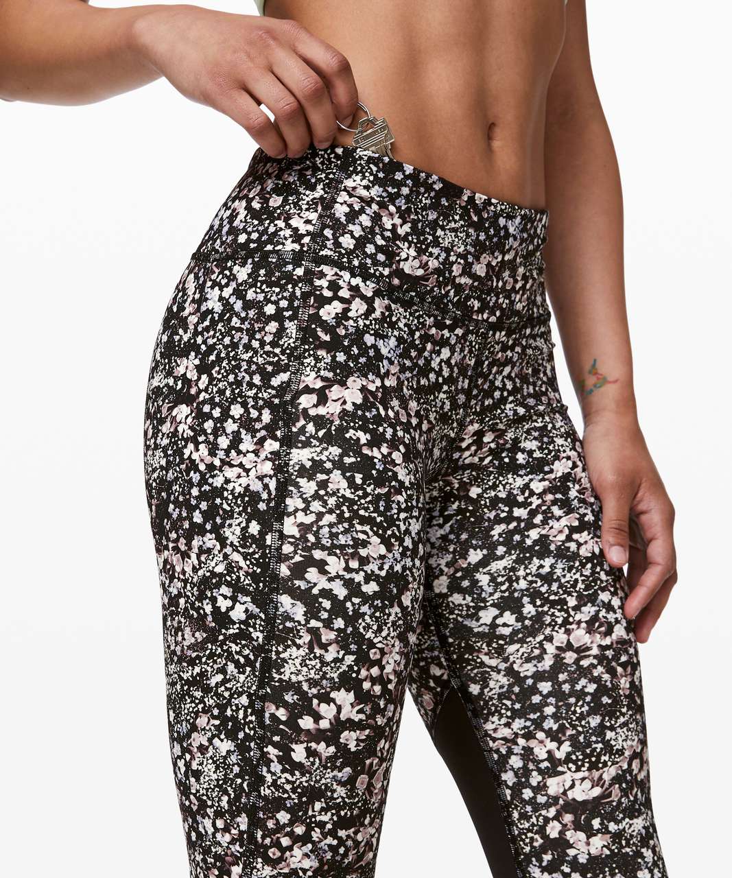 Lululemon Pace Rival Crop *22" - Floral Spritz Multi / Black