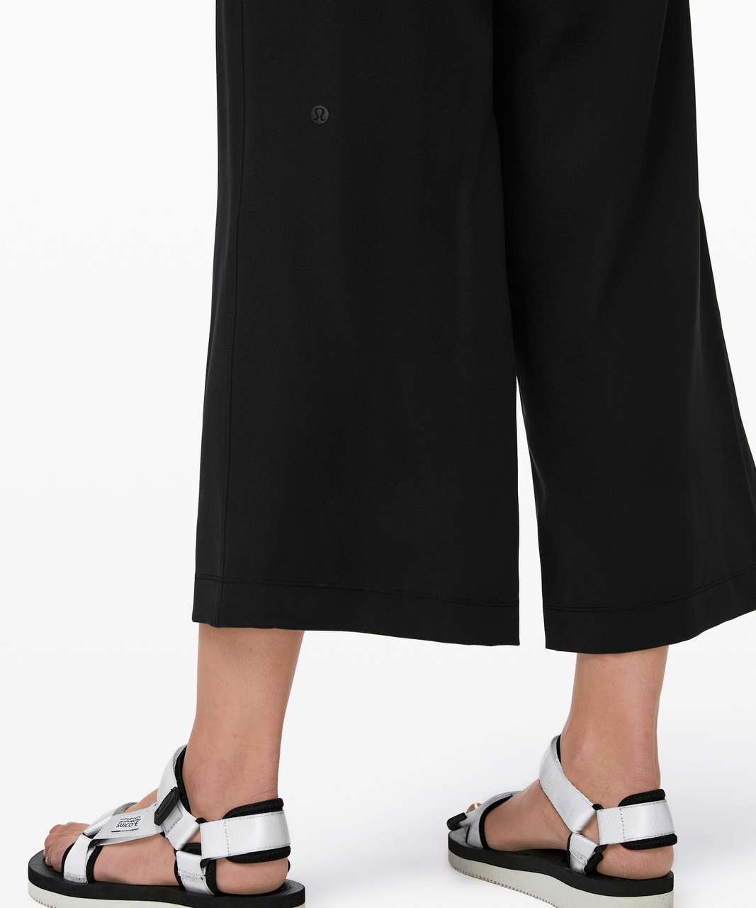 Lululemon Wanderer Culotte - Black - lulu fanatics