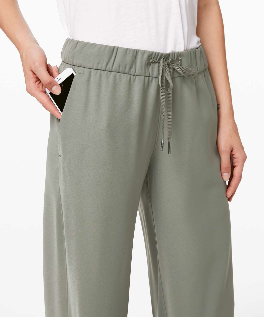 Lululemon On The Fly Wide Leg 7/8 Inch