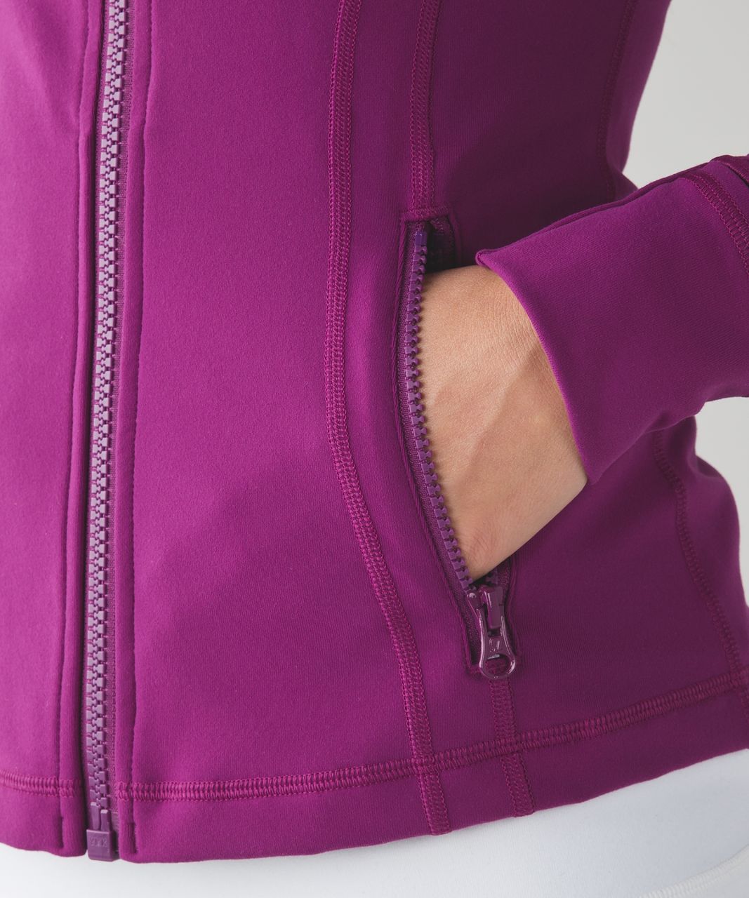 NWT Lululemon Define Jacket Size 8 in Vintage Plum Color *Luon*