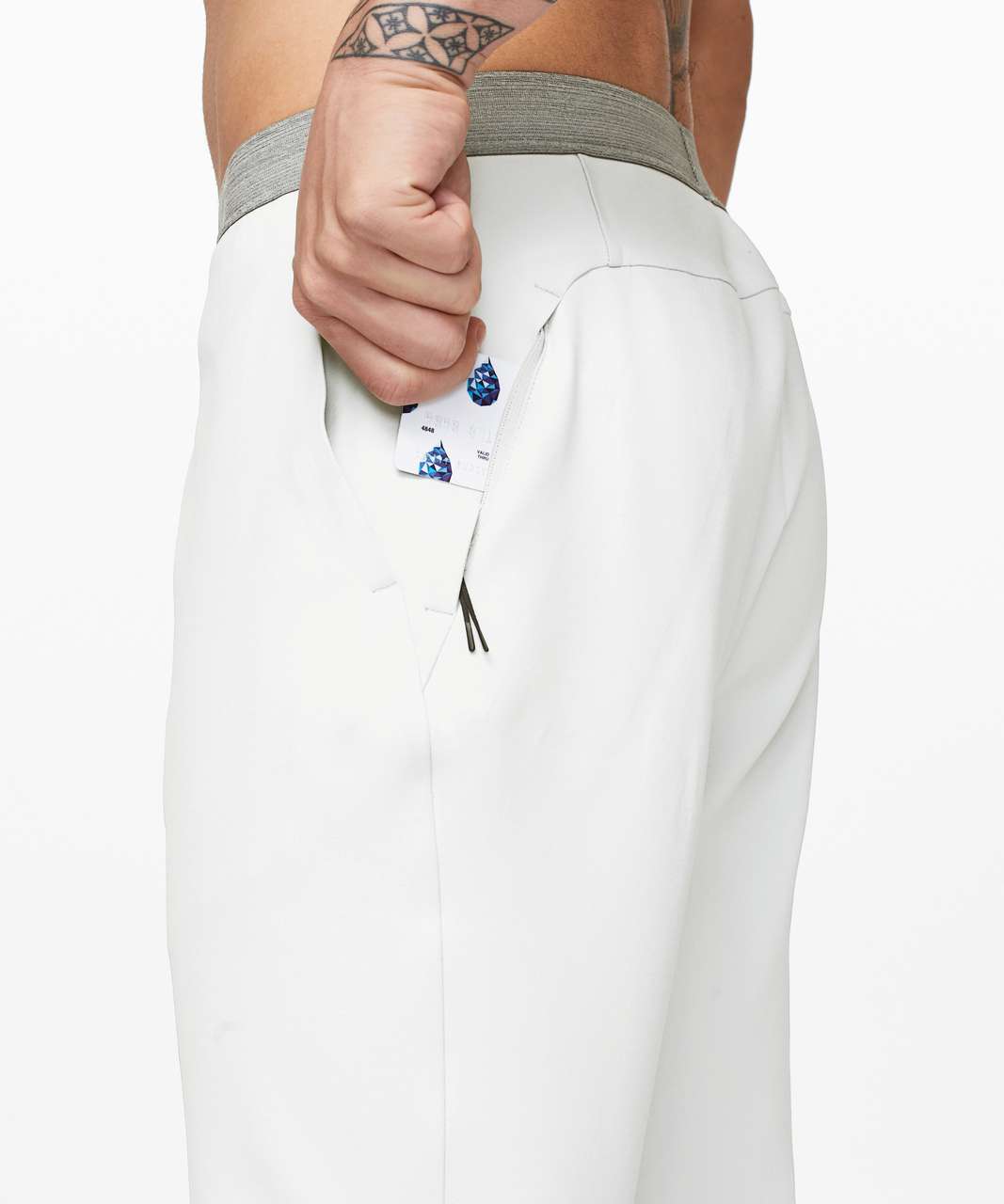 Lululemon Diffract Jogger *lululemon lab - Silver Ice / Black