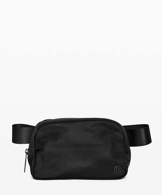 black lulu fanny pack