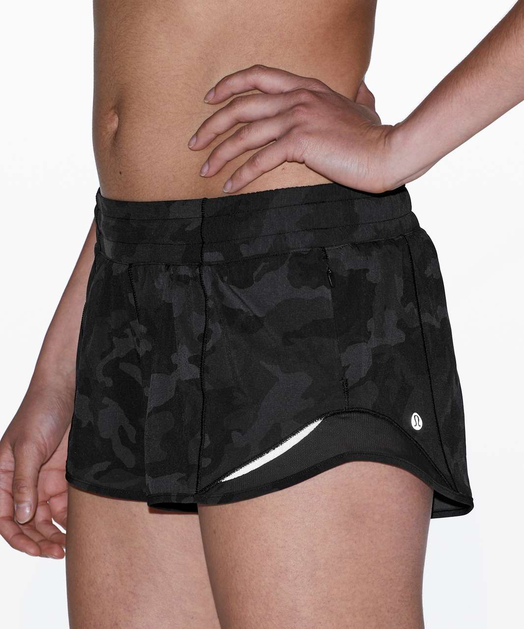 Lululemon 2.5 Black Hotty Hot Shorts - Gem