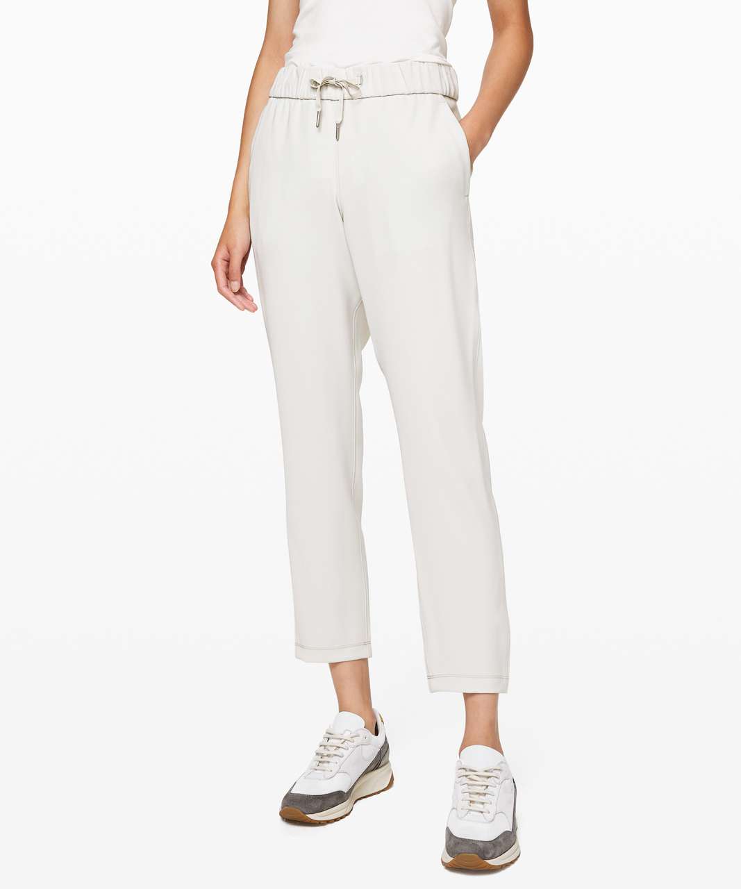 Lululemon On the Fly 7/8 Pant *Woven - Silverstone