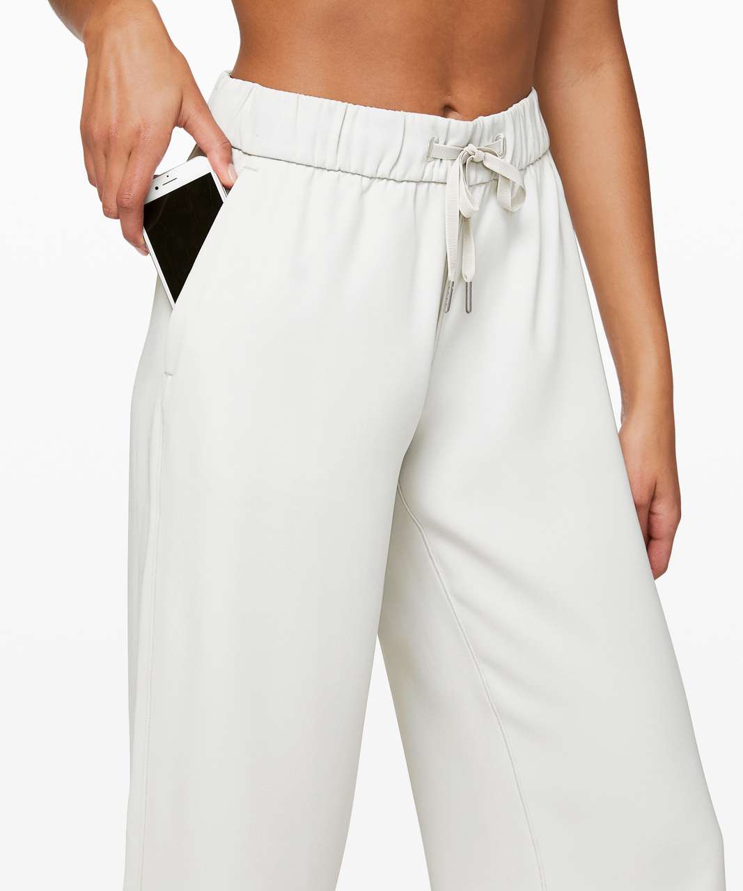 Lululemon On the Fly Wide-Leg 7/8 Pant *Woven - Silverstone - lulu fanatics