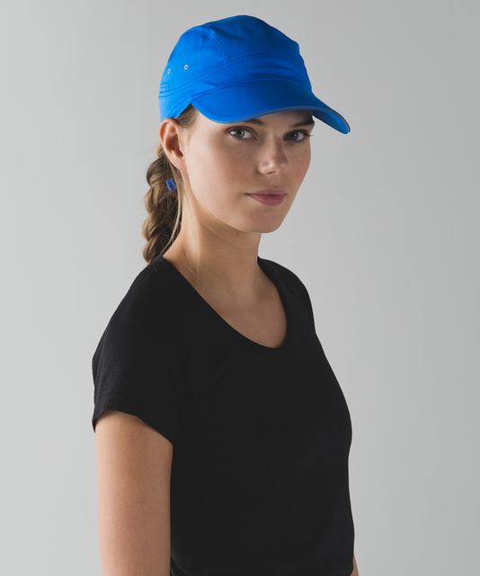 Lululemon Race To Place Run Hat 2.0 (Reflective) - Frozen Fizz ...