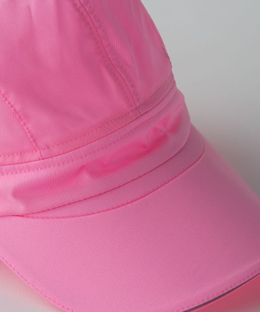 Lululemon Race To Place Run Hat 2.0 (Reflective) - Frozen Fizz ...