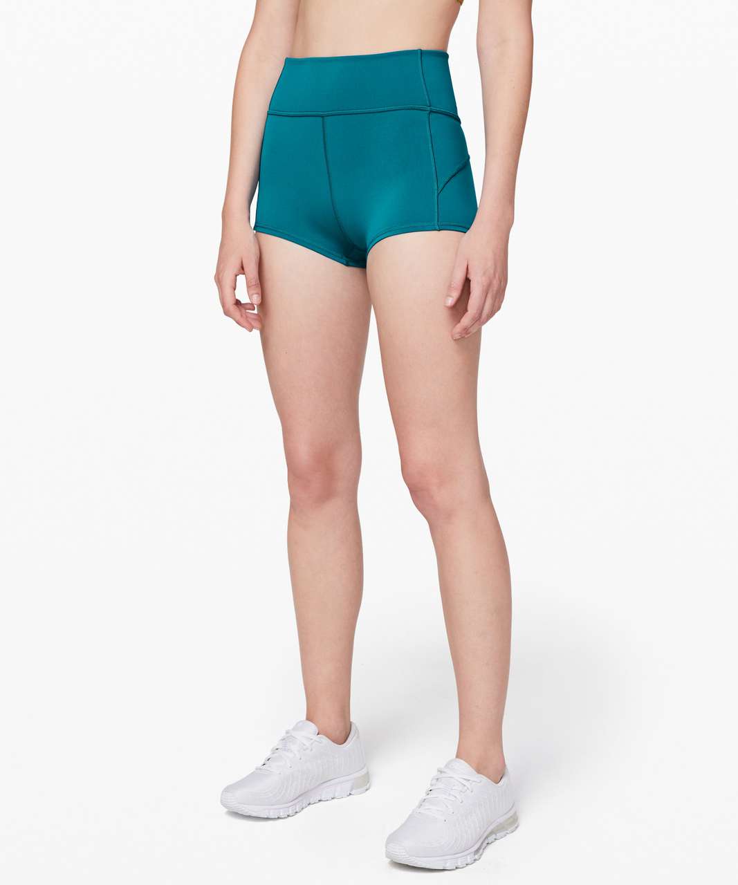 Lululemon Womens In Movement Short Everlux 2.5 Size 6 Cyprus