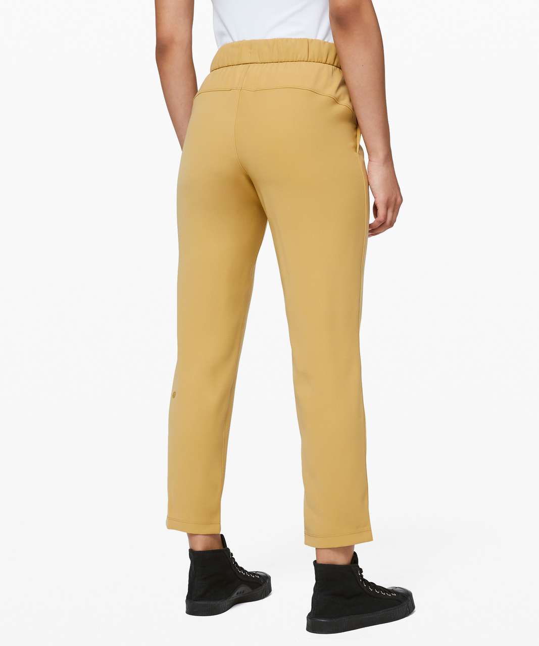 Lululemon On the Fly 7/8 Pant *Woven - Vintage Gold - lulu fanatics