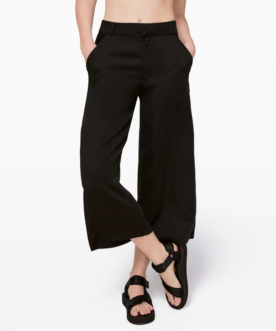 Lululemon Athletica Black Pants CA: 35801 RN: 106259