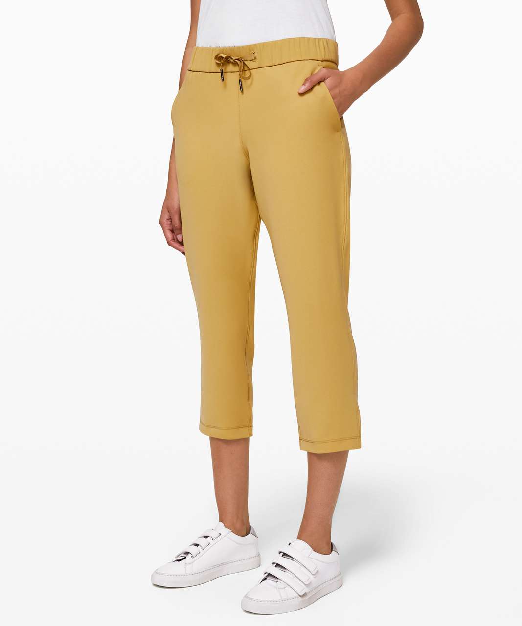 On the Fly Crop 23” Dupe! : r/lululemon