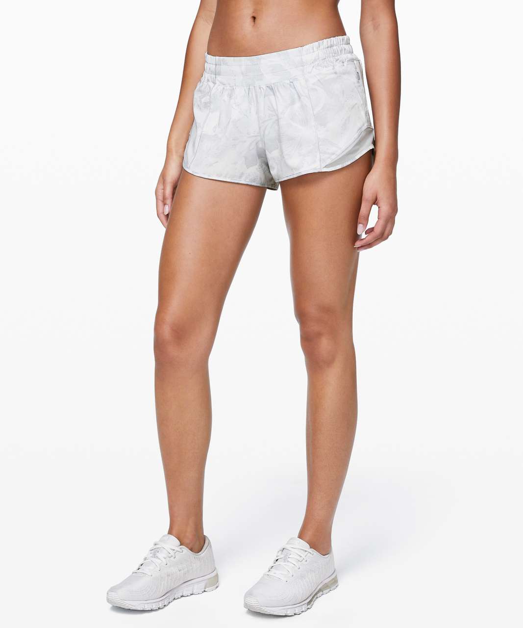 Lululemon Hotty Hot Short II *2.5 - Hype Stripe Raceway Grey