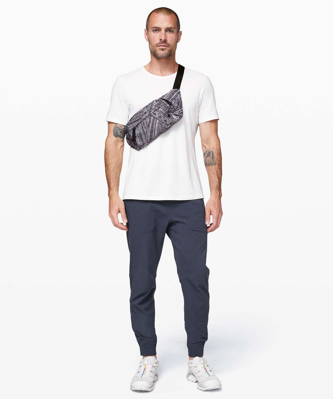 lululemon fanny pack mens