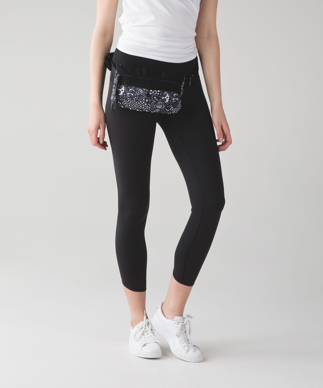 Lululemon Free Spirit Bag - Pretty Lace White Black