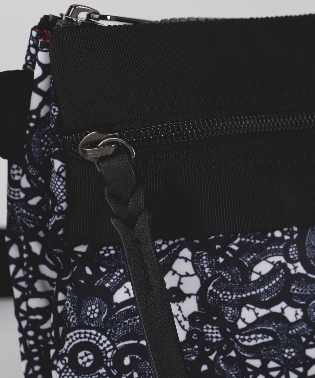 Lululemon Free Spirit Bag - Black - lulu fanatics