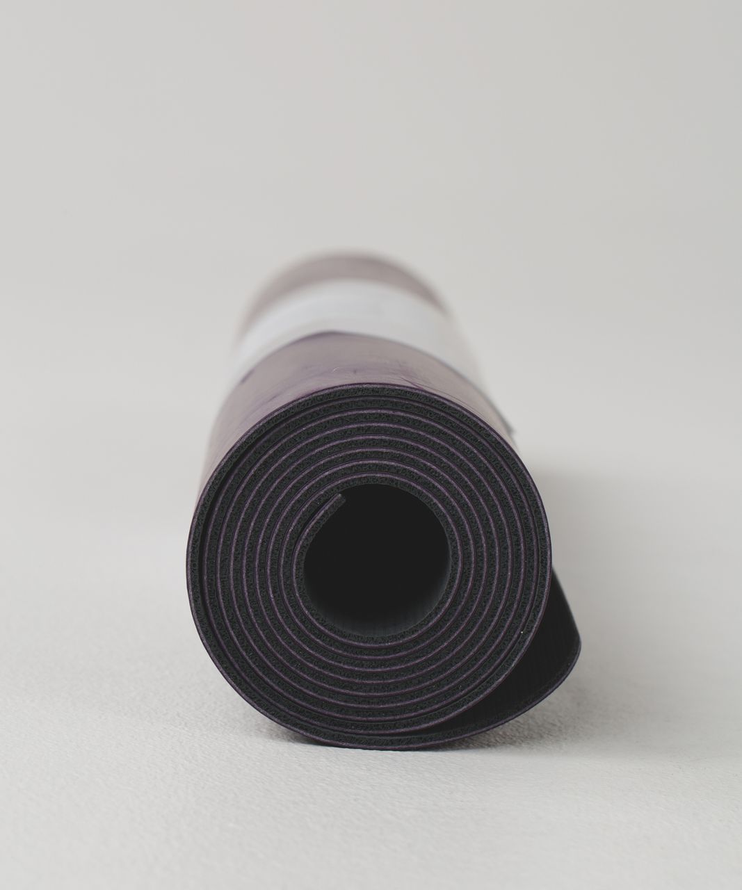 Lululemon The Reversible Mat 3mm - Deep Zinfandel / Deep Coal