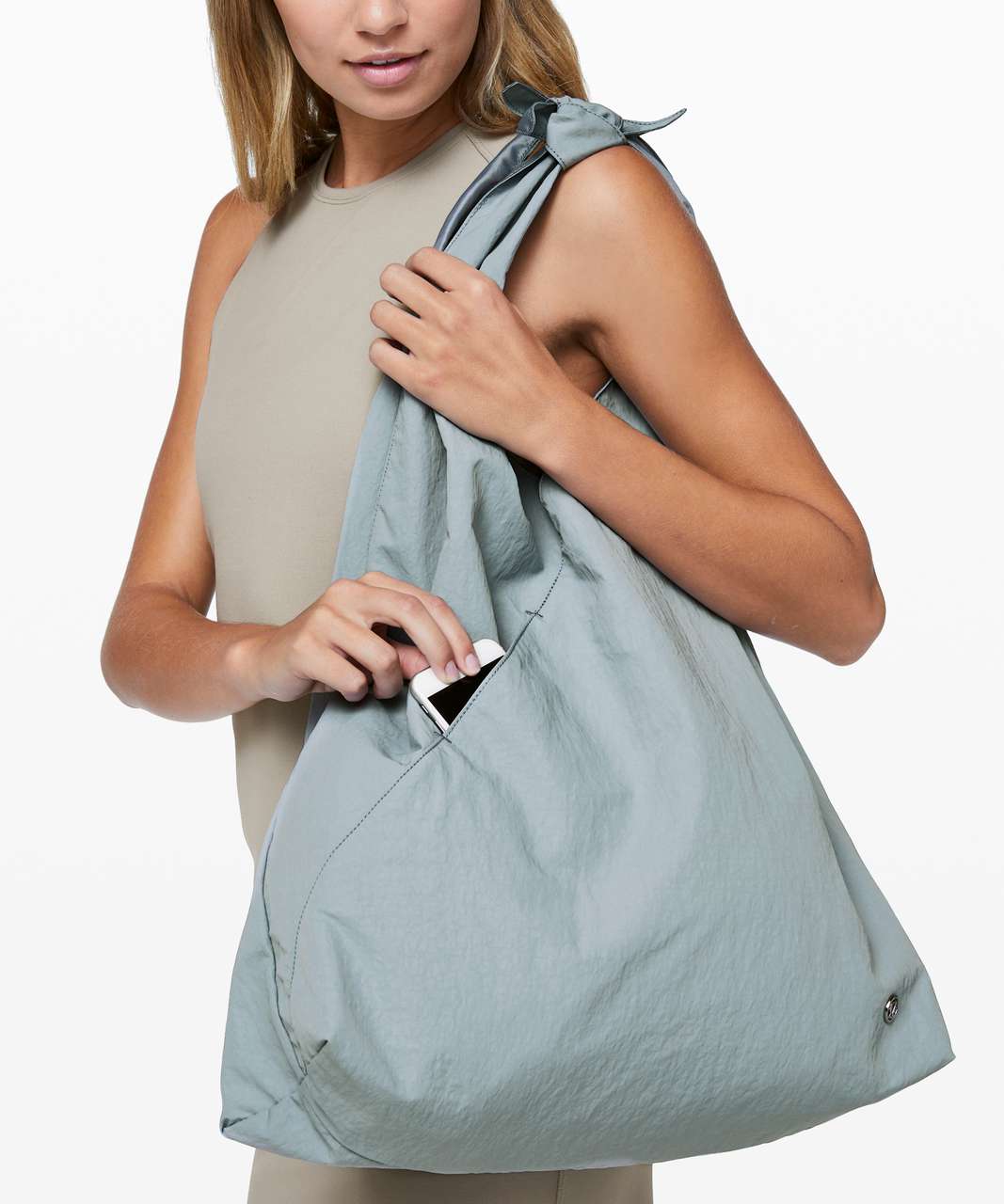 Lululemon Cross It Off Tote 20L - Chambray