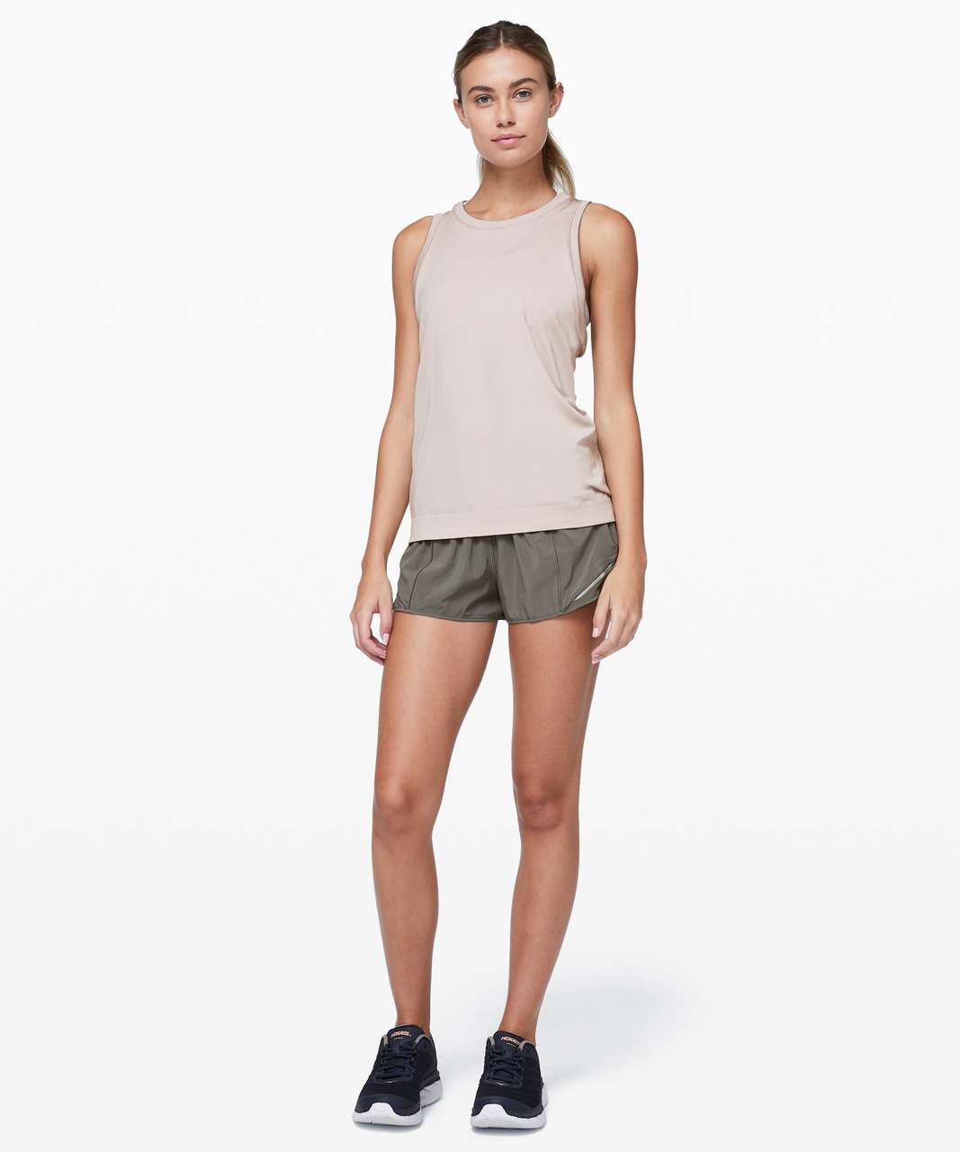 Lululemon Hotty Hot Short II *2.5" - Grey Sage