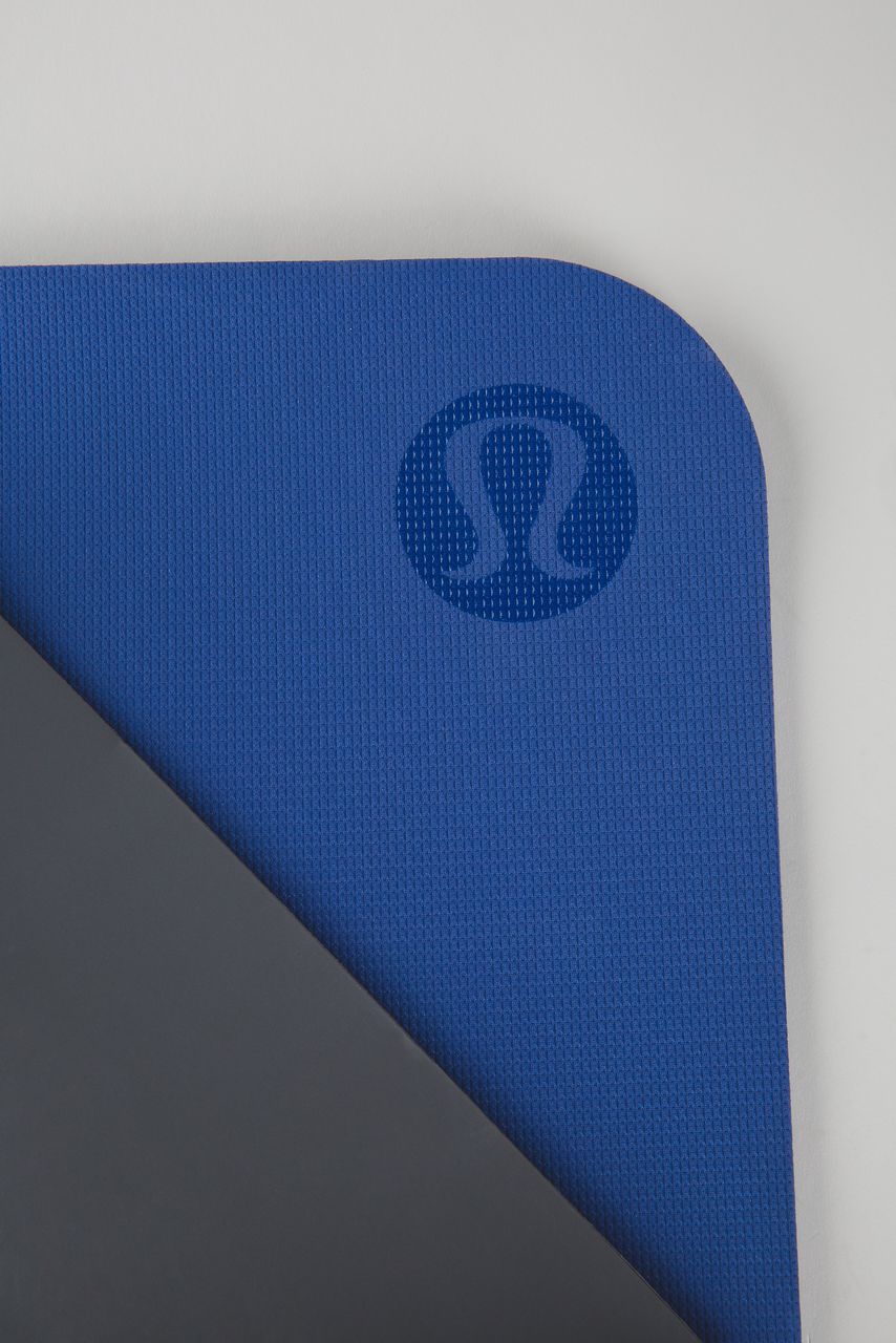 Lululemon Multi Color Dark Blue Marble Reversible Yoga Mat 5mm 71