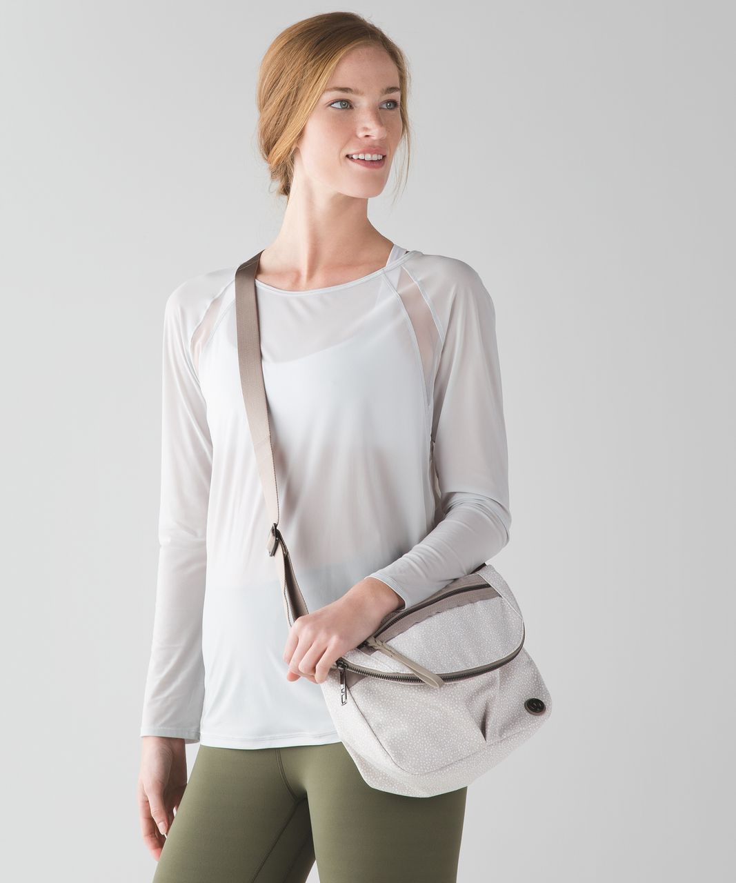 Lululemon Festival Bag II - Freckle Flower Dune White