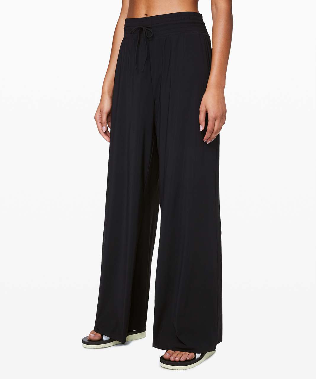 lululemon - Lulu Wide Leg Pants on Designer Wardrobe