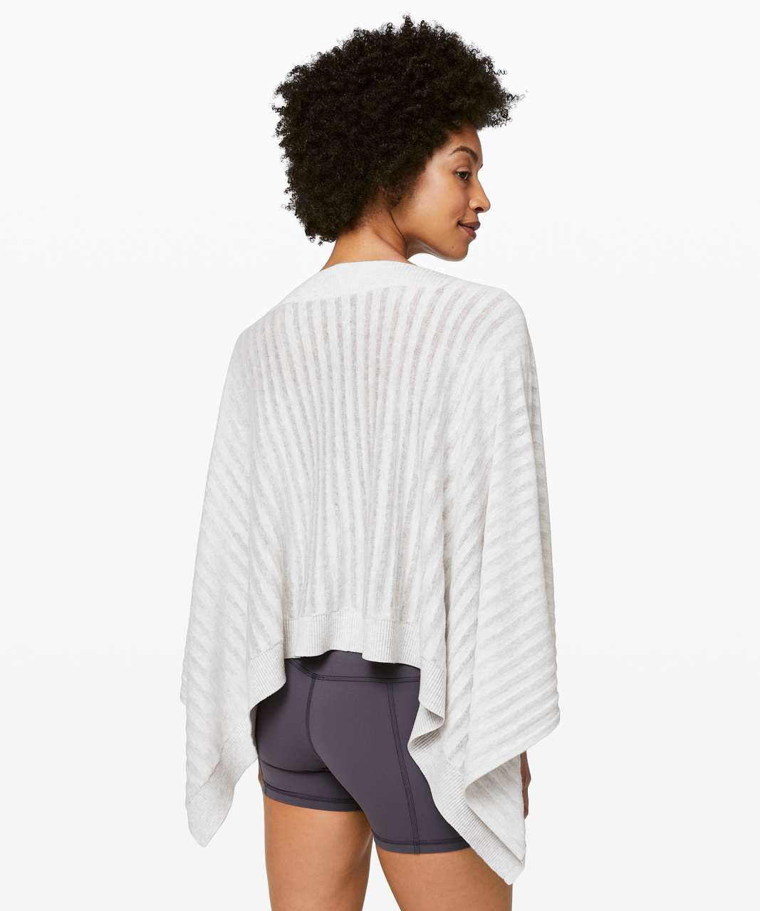 Lululemon Forward Flow Poncho - Heathered Core Ultra Light Grey (First Release)