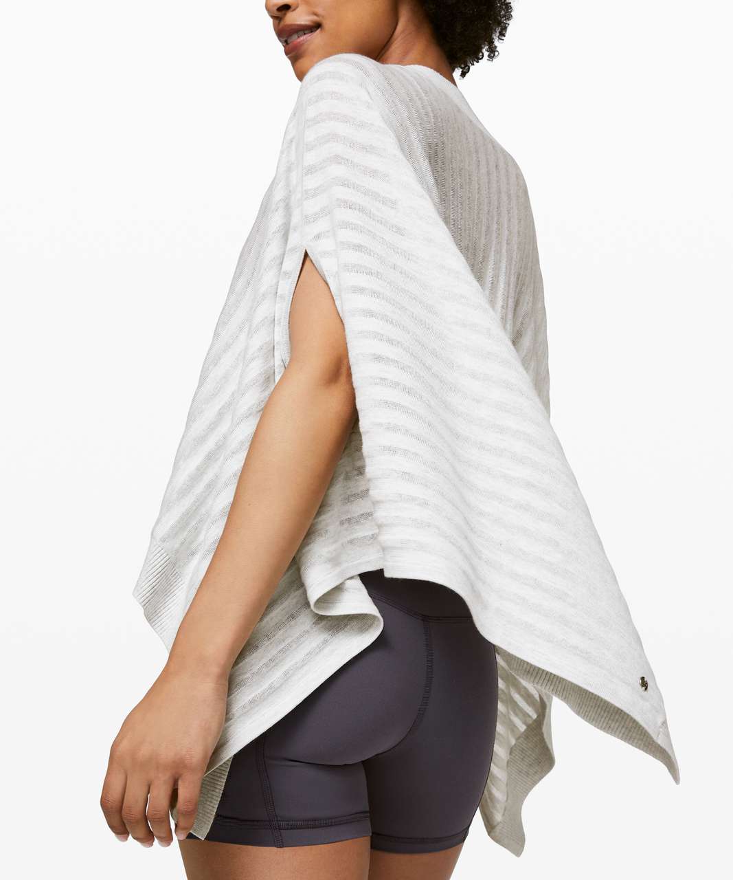 Lululemon Forward Flow Poncho - Heathered Core Ultra Light Grey (First Release)