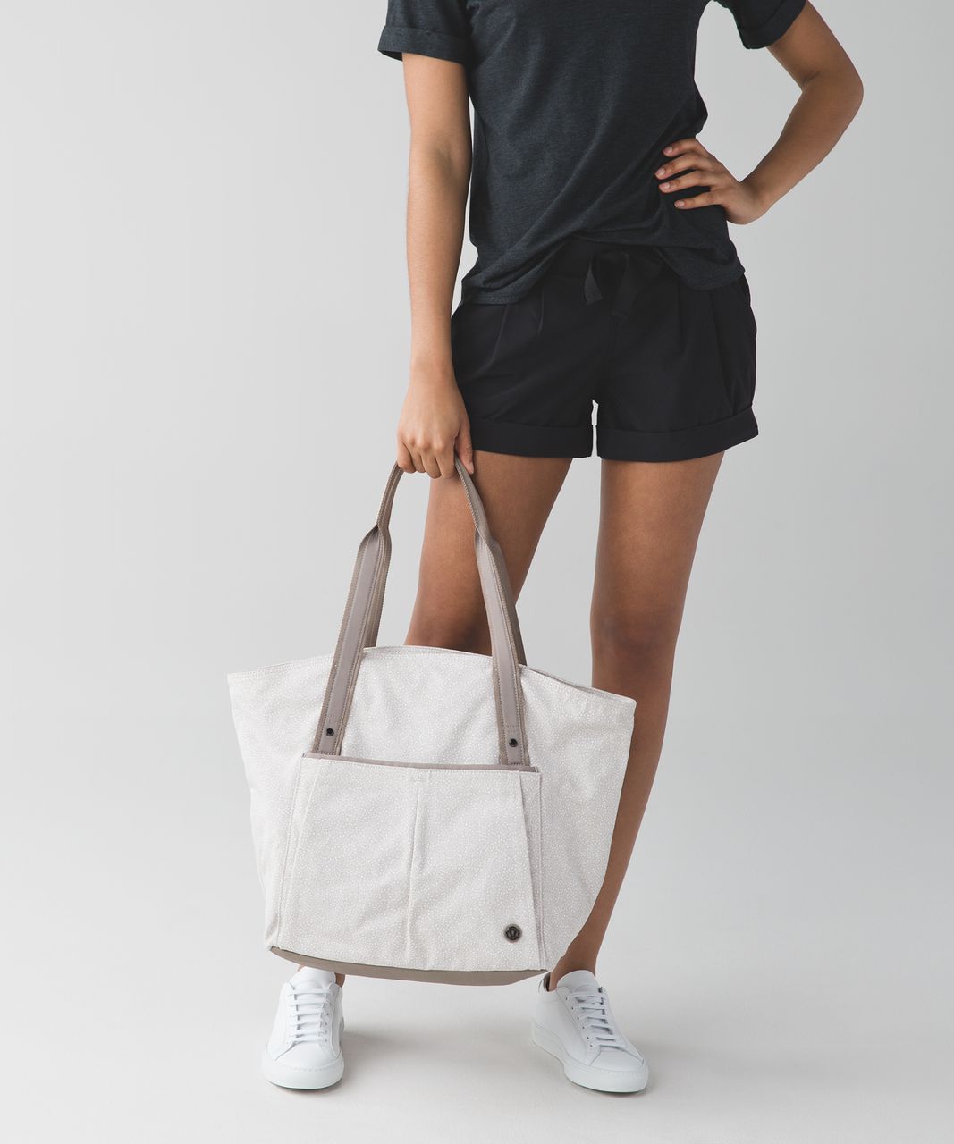 lululemon live free tote