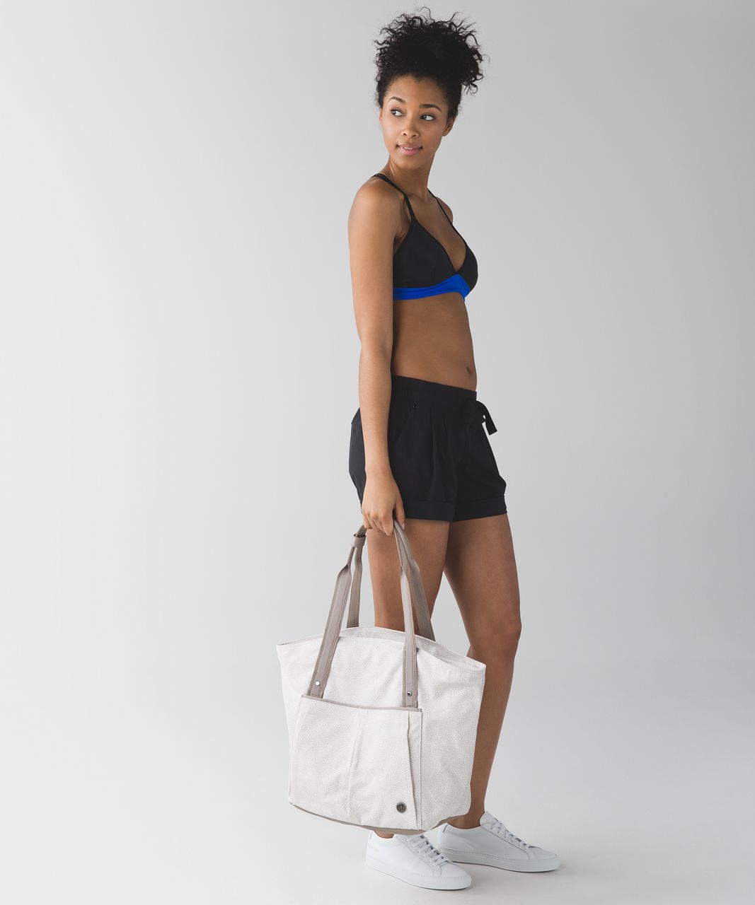 Lululemon Live Free Tote - Freckle Flower Dune White