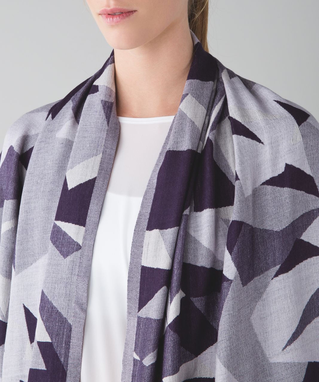 Lululemon Sit In Silence Scarf - Pretty Pyramid Lilac Multi