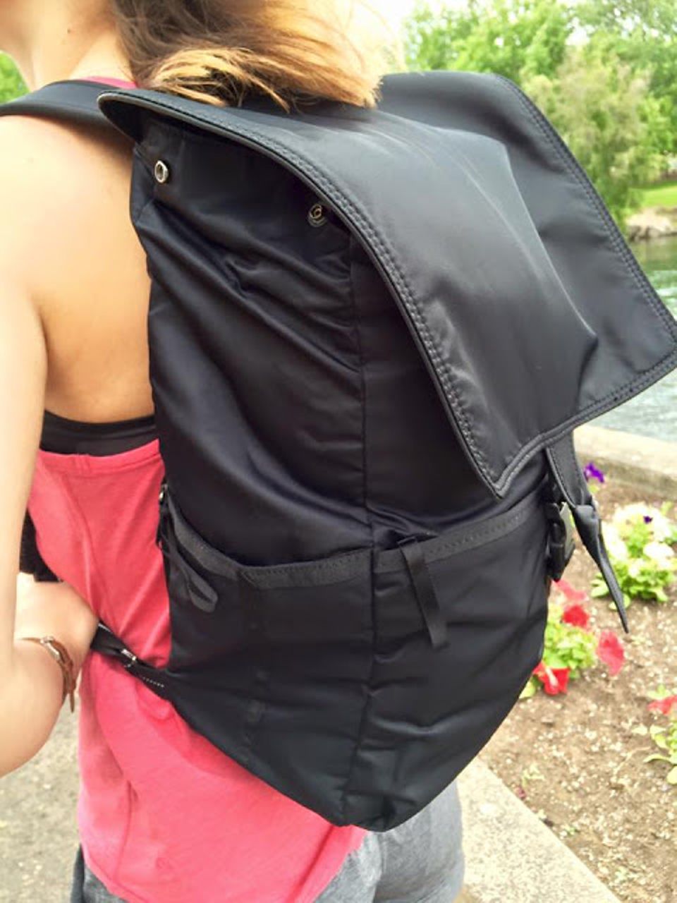 Lululemon Fast and Free Backpack *SeaWheeze - Illusionary Max Alpine White  Black / Black - lulu fanatics