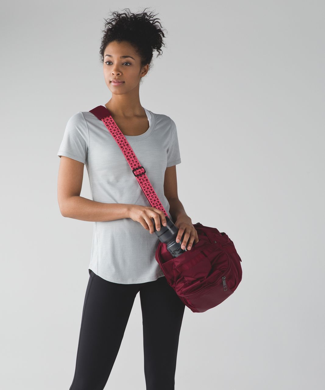 Lululemon Run Ways Duffel - Rosewood