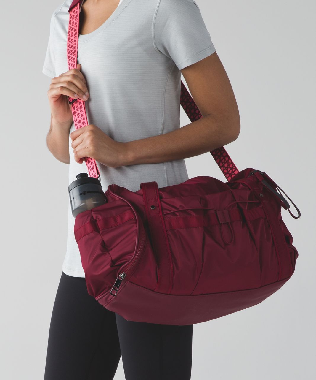 Lululemon Run Ways Duffel - Rosewood