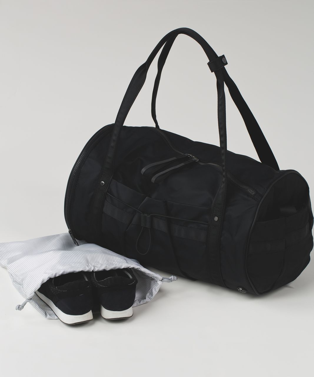 LULULEMON RUN WAYS Duffel Bag Dottie Tribe White Black Travel Gym $129.00 -  PicClick