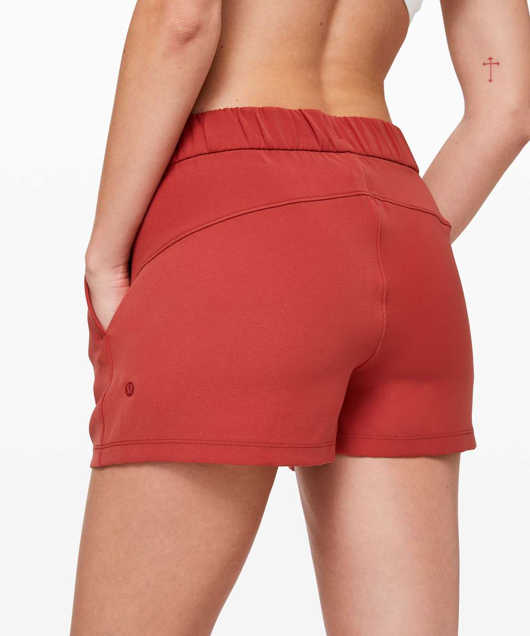 Lululemon On the Fly Short *Woven *2.5" - Cayenne