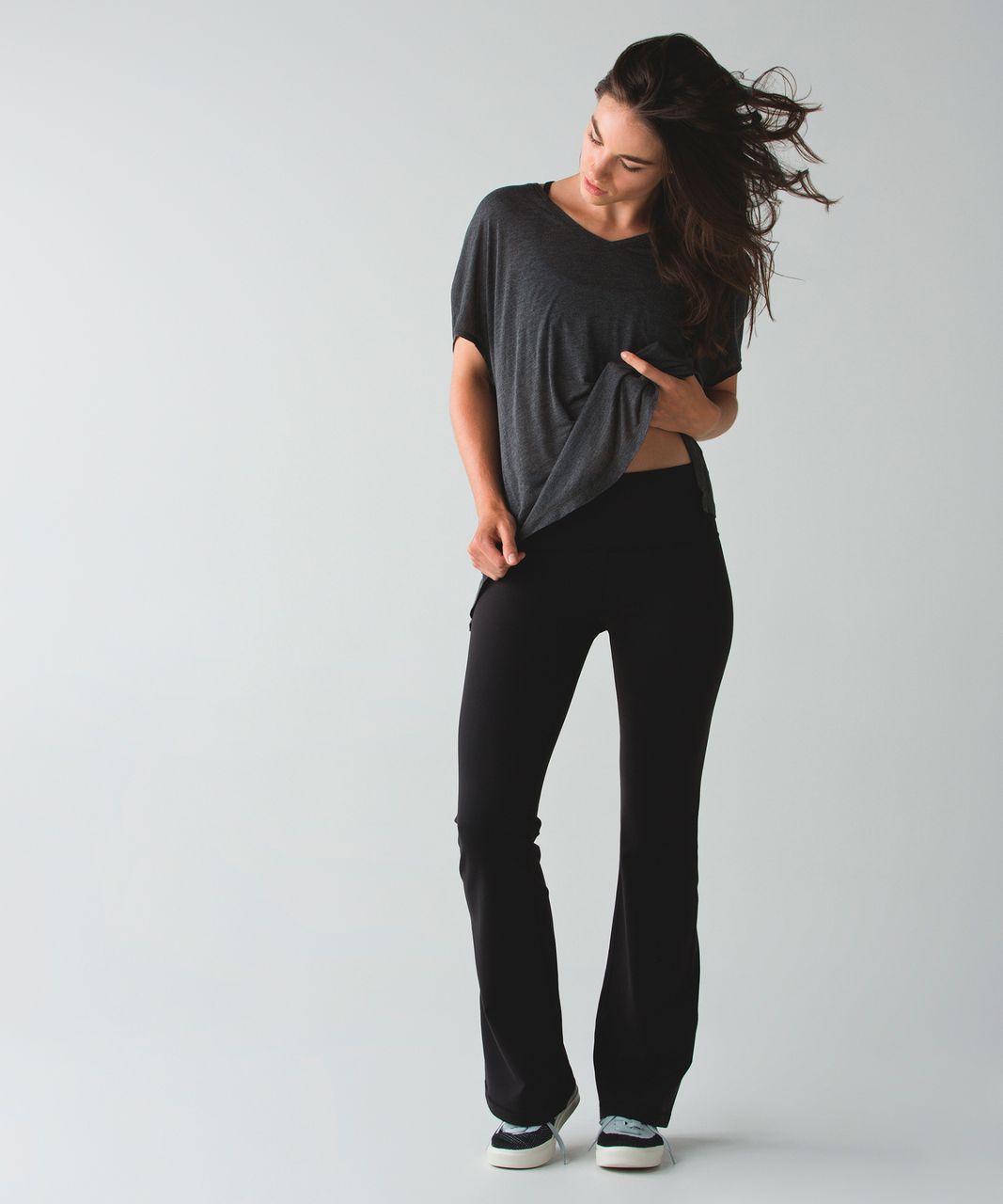 lululemon athletica, Pants & Jumpsuits, Lululemon Groove Crop Reversible  Roses Leggings Black With Roses Band 8